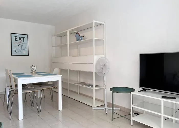 Ce050-a010 Appt 3 Pieces 4 Couchages Cavaliere * Ле-Лаванду